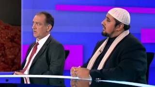 Celebrity Would you mind eating halal meat? | 5 News Profile