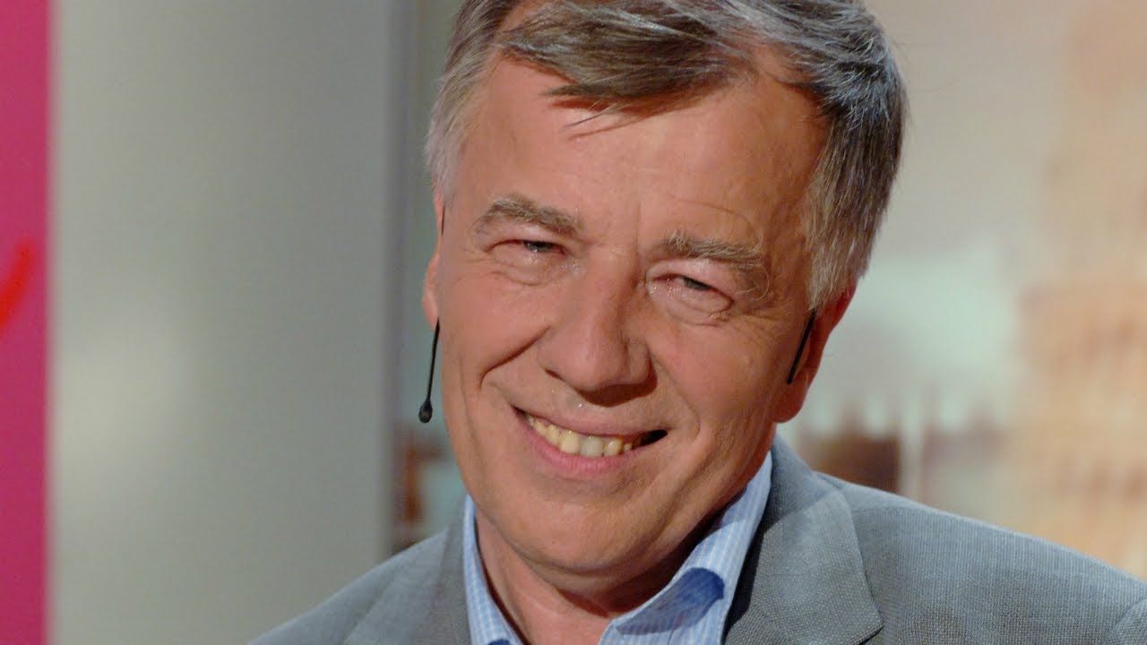 Czy profesor Miodek popełnia błędy?