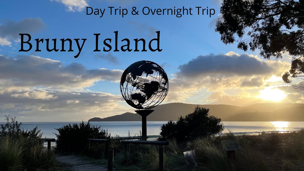 Bruny Island, Tasmania, Australia /Hobart Road Trip /The Neck /Cape Bruny Lighthouse /Adventure Bay