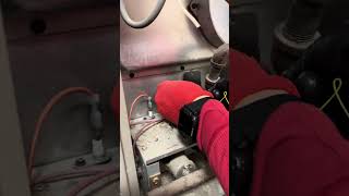 Gas furnace shutting off with four blink code how to change auxiliary high limit on gas furnace