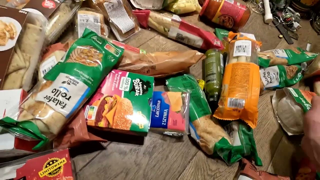 Wyrzucili pół sklepu do śmieci bo popsuły się lodówki!SZOK!Wszystko w terminie!Mako,hasioki,Polska!