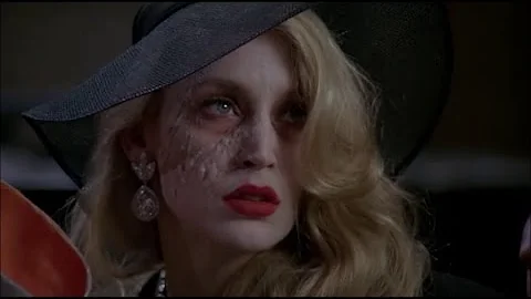 Alicia es Harley Quinn? (Batman 1989)