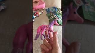 Unboxing a Schleich Unicorn package! ￼