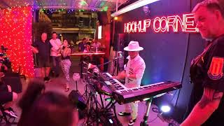 Download Lagu HOOK UP CORNER BAR COCO, JAYSON. NICK DEAN BUTTS IN MP3
