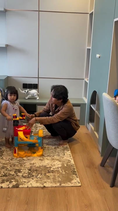 Mama Gigi's daughter is so salty when she's with her crush