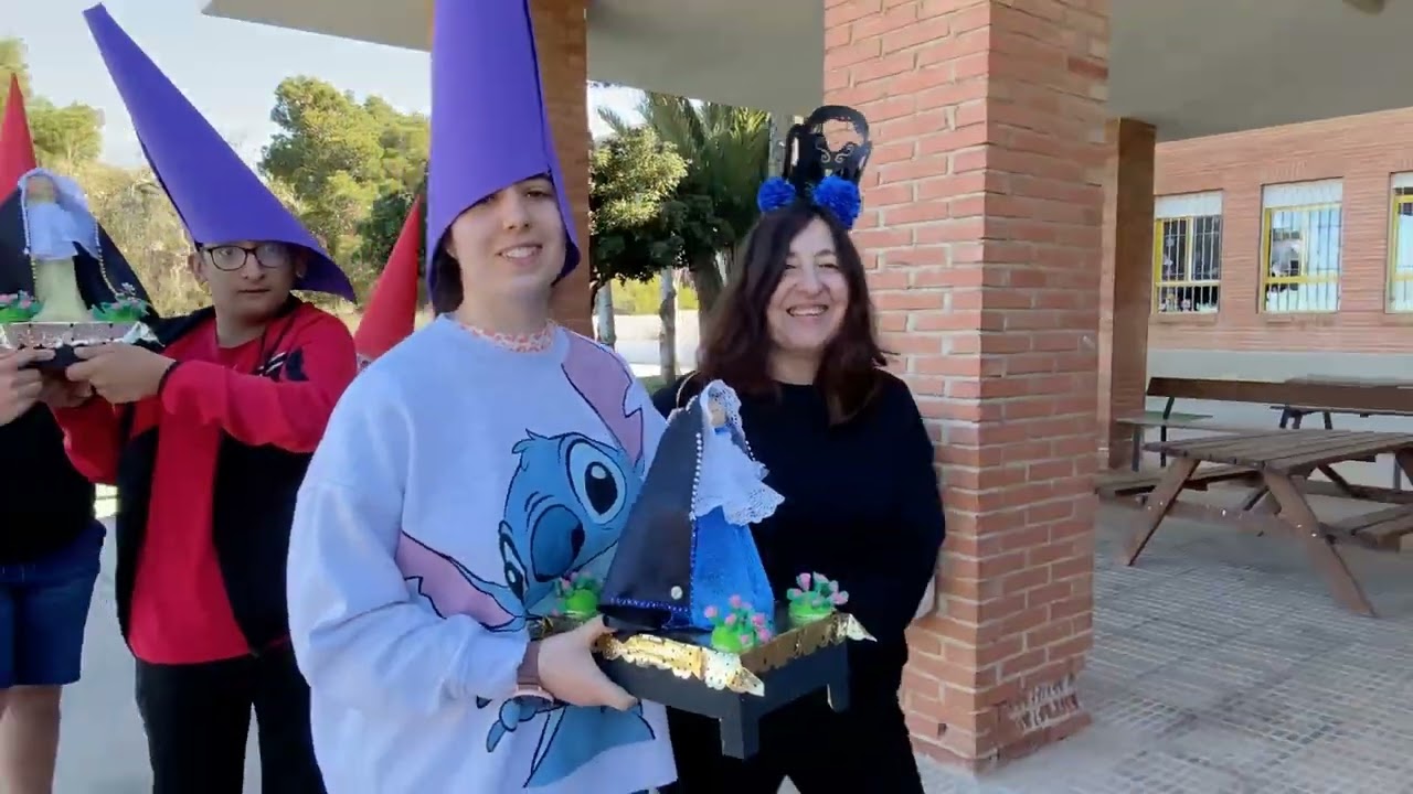 PROCESIÓN EN EL CEE ENRIQUE VIVIENTE DE LA UNIÓN