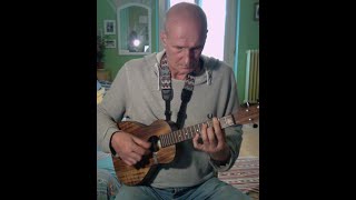 Miniatura de vídeo de "Carlo Montoli - Dos gardenias para ti ( ukulele )"