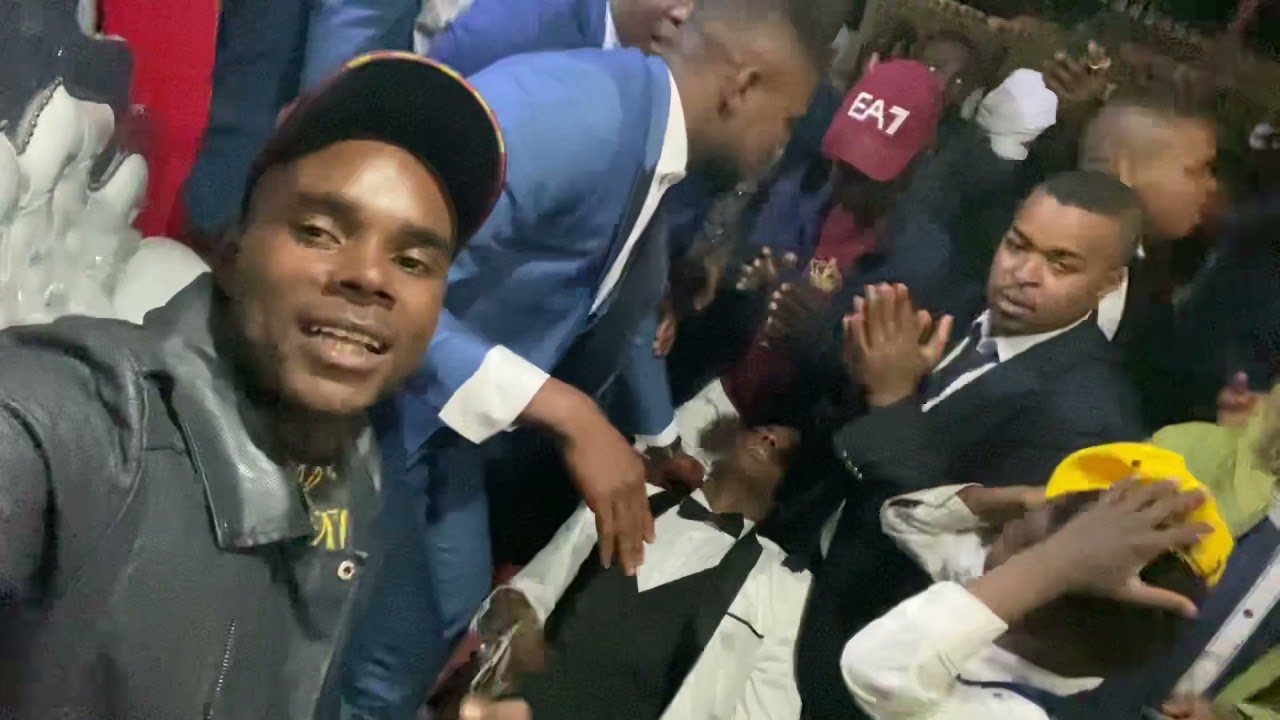 تبلكوزة👏🏼👏🏼ورشوق ربي يدومها إن شاءالله وكيما فرحتو لي الله يفرحكم ان شاءالله يا حبابي وصحابي