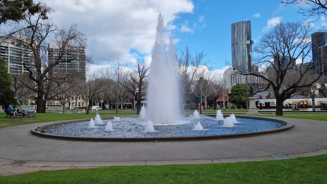 QUEEN VICTORIA GARDENS MELBOURNE CBD