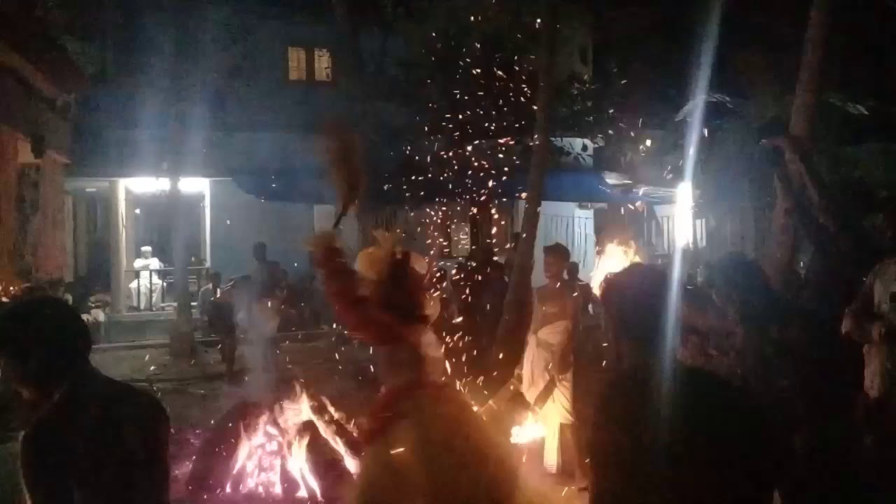 Puthiyaparambath sree pula pottan devastanam Anchampeedika  kaliyattamaholsavam April 5 and 6