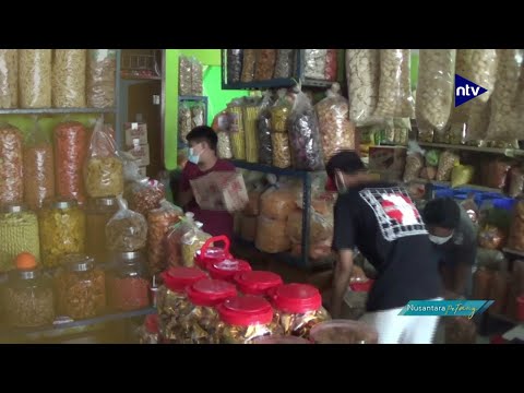 Penjual Kue Kering Kebanjiran Pesanan