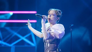 Video thumbnail of "MARIA KON  - Твое имя (Выступление на шоу "Залетай в тренды")"