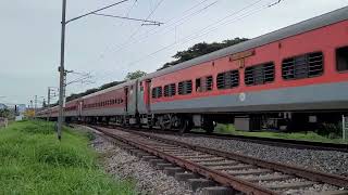 SUPERFAST EXPRESS IN ACTION|KOCHUVELI : INDORE| 20931|MAINTAINING MOMENTUM