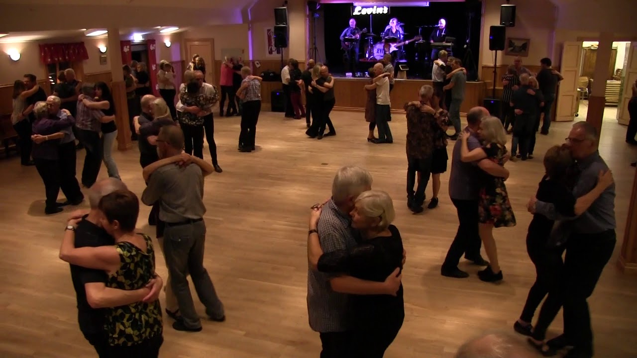 Ätrasalen 30/11 2018 med Levins no: 4 av 4. Foxtrot.