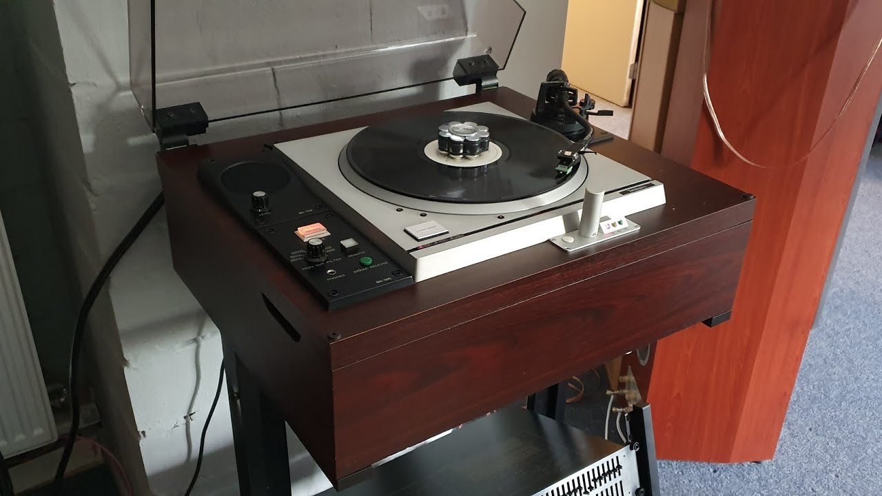 Technics SL-1000 MK II P professional broadcast turntable - YouTube