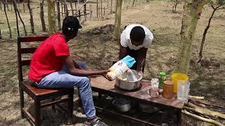 Sister and Brother Cooking Soft Mandazi for a Delicious Lunch@LifeinAfricanVillages screenshot 1