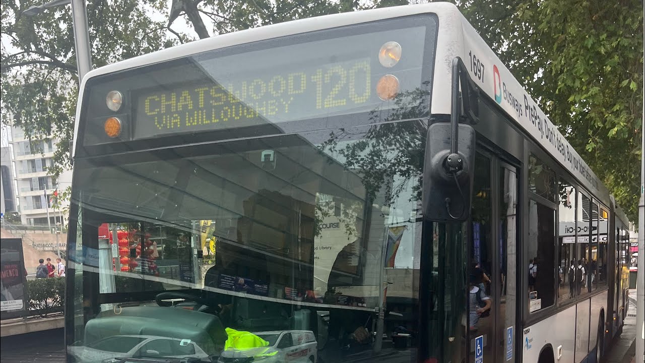 Busways Willoughby m/o 1697 Volvo B12BLEA Euro 3 Custom Coaches CB60 National 🍓 Day Bendy Bus Ride.