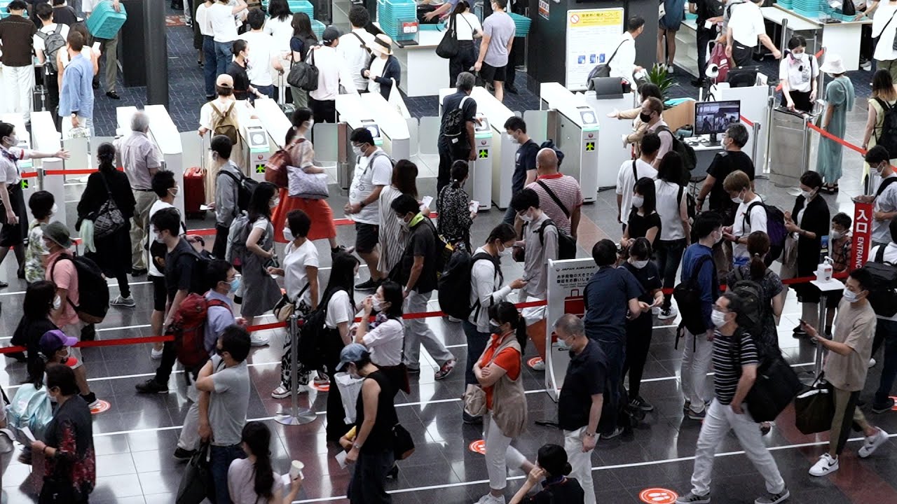 4連休 混雑する羽田空港 東京五輪の裏 脱出 の動き Youtube