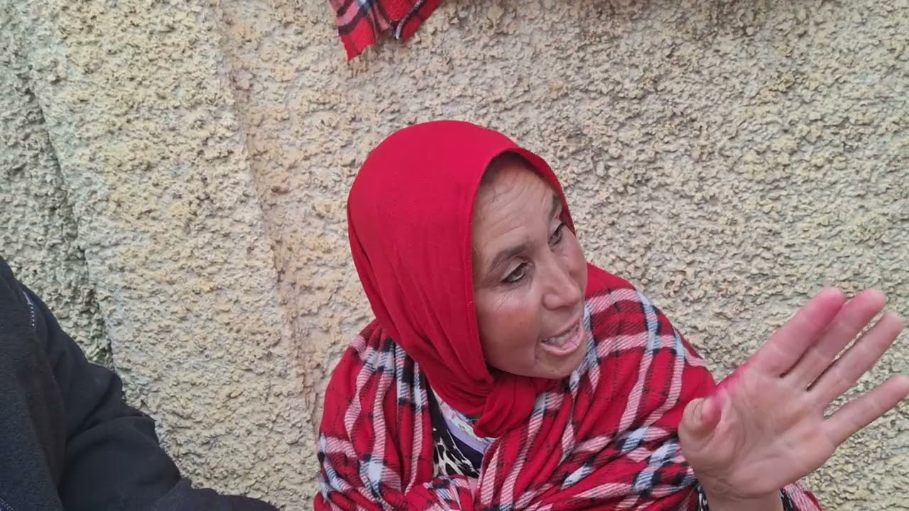 نجاة متشردة في شوارع الخميسات بدون رحمة حسبنا الله ونعم الوكيل 