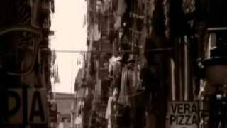 Miniatura de vídeo de "THE DIVINE COMEDY - Neapolitan Girl"