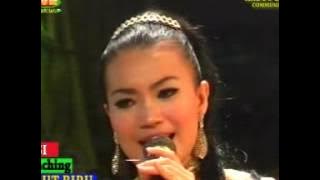 Download lagu Dusta- Rosi Maharani