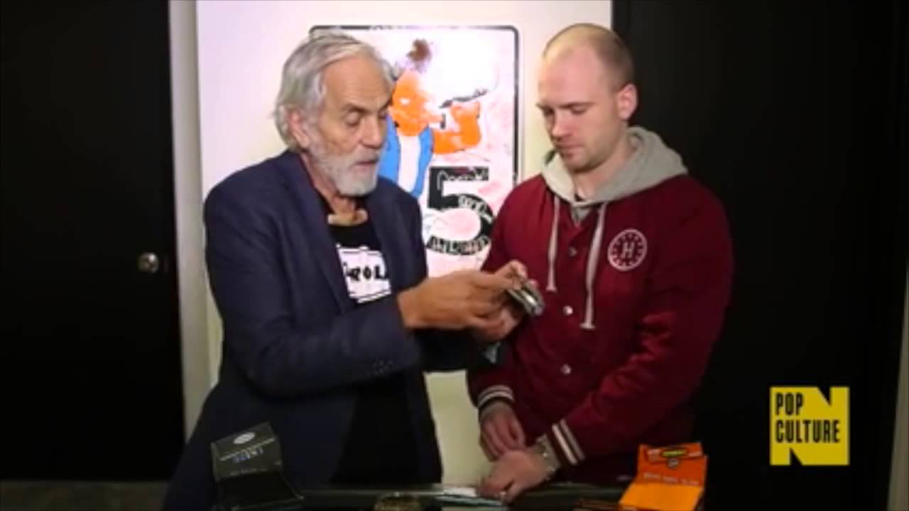 Tommy Chong Uses Chong Roller