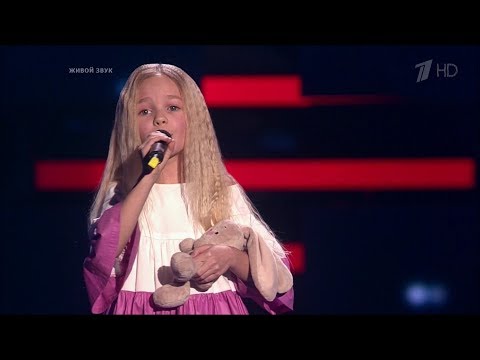 Видео: The Voice Kids RU 2018 Aglaea — «За печкою поет сверчок» | Голос Дети 5. Аглая Кукушкина. СП