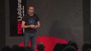 Študente se lahko nauči kreirati nova delovna mesta: Blaž Zupan at TEDxLjubljanaEd