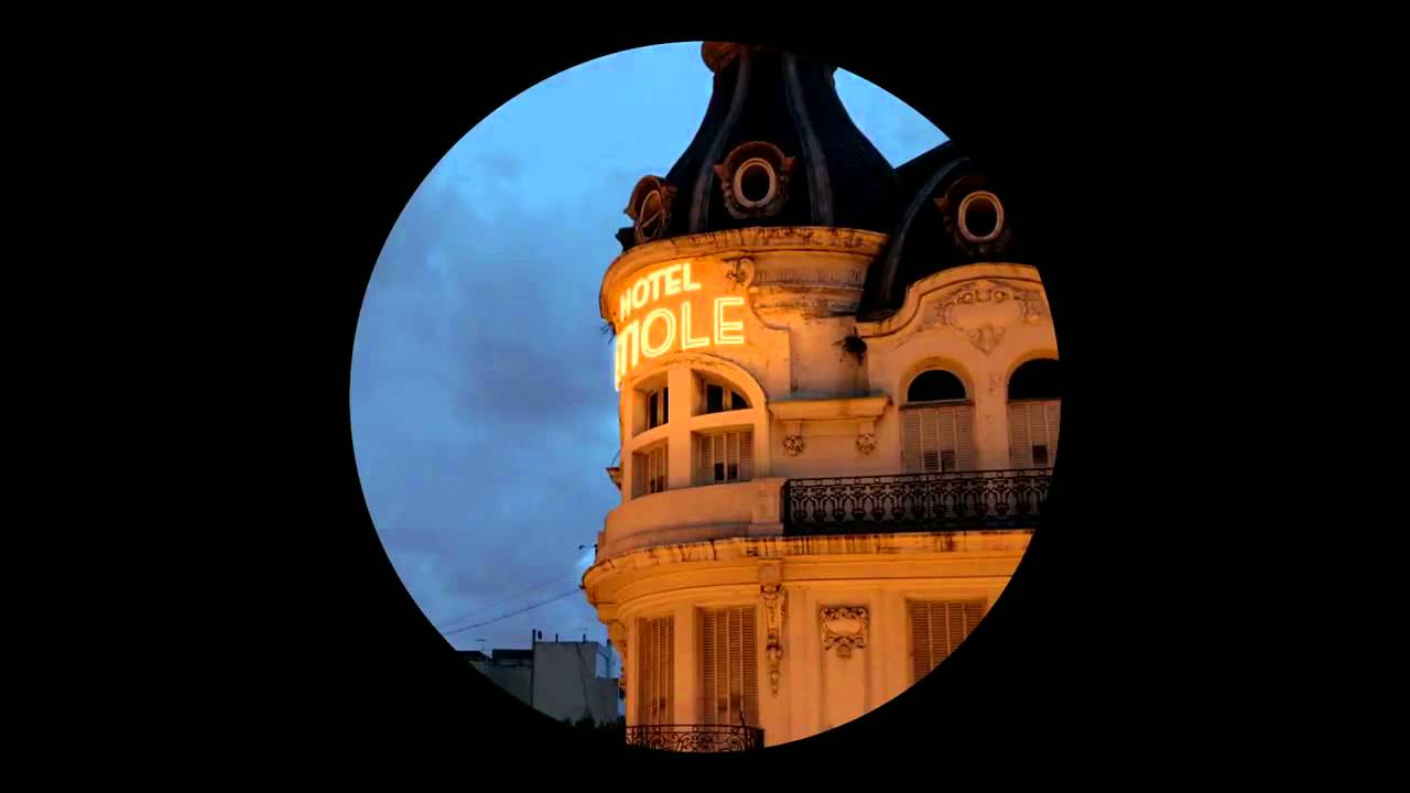 momondo TV reklam 2014   'Open the door'