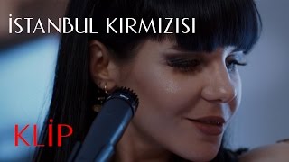 İstanbul Kırmızısı | Gaye Su Akyol - Kırmızı Rüyalar Resimi