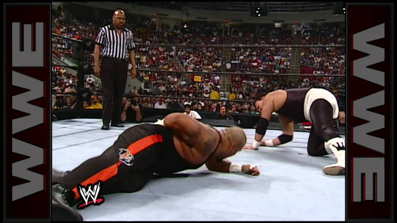 Jerry Lawler vs. Tazz: SummerSlam 2000 - YouTube