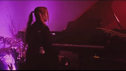 Charlotte Waltz - Third Times A Charm (Visualizer)