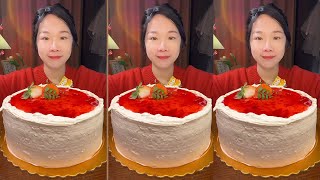 ASMR🍰Eat strawberry cream cake.🍰 (soft and waxy sound) 크림 케ց 먹방 MUKBANG Satisfaction