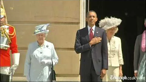 Queen greets Barack and Michelle Obama with 41-gun...