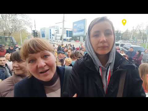 ⚡ Порошенко привіз гуманітарку у Дніпро для біженців з гарячих точок сходу