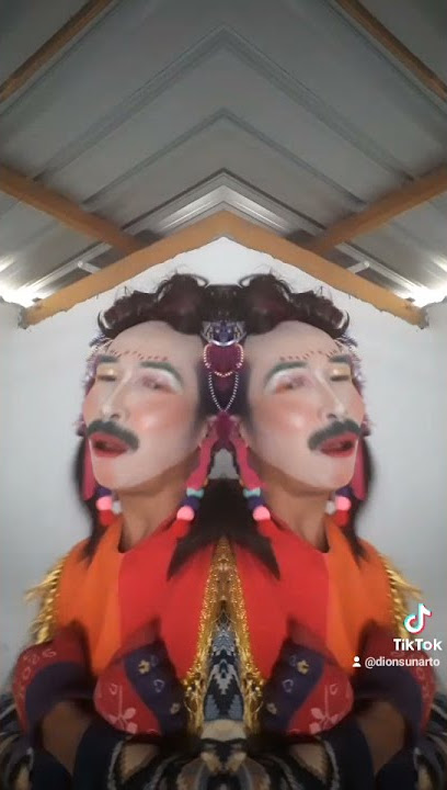 BAGAI PINANG DI BELAH DUA