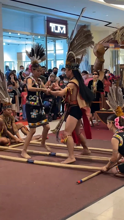 Magunatip dance di sabah MALAYSIA #magunatipdance #sabah #sabahmalaysiaborneo #magunatip