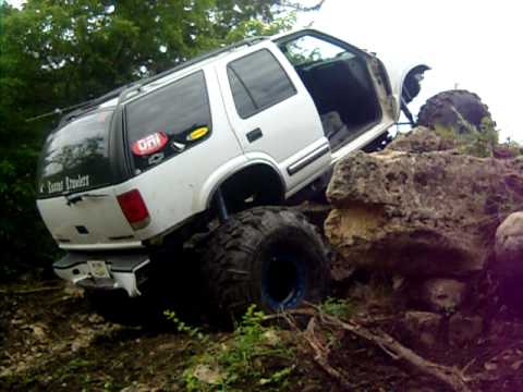 s10 blazer rock crawling,randolph - YouTube s10 blazer rock crawling,randolph - YouTube