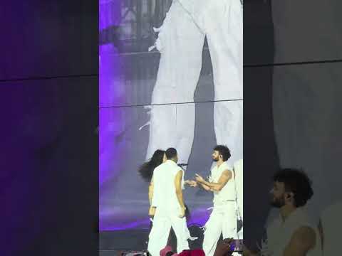 JISOO SOLO FANCAM JISOO IS SO GORGEOUS IN REAL LIFE 