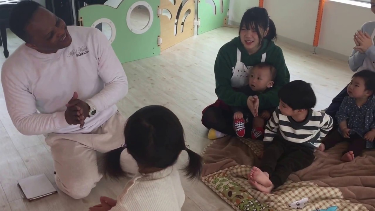 ひまわりの約束 英語バージョン 子どものリトミック 外国人講師の英語とリズムで Youtube