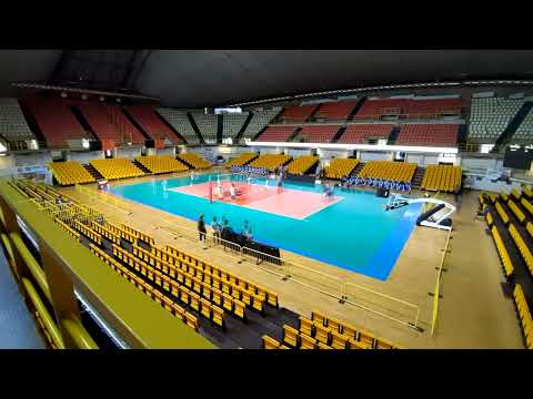 Dal basket al volley: la trasformazione del PalaCalafiore di Reggio Calabria in timelapse