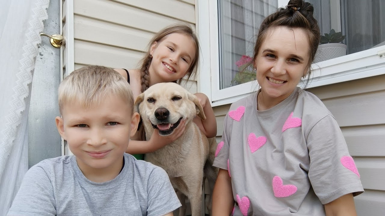 Простая семья нелепиных