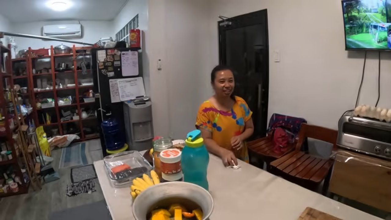 В понедельник всё будет происходить, я обожаю жареную фермерскую свинину.