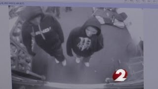 Purse Snatching caught on camera