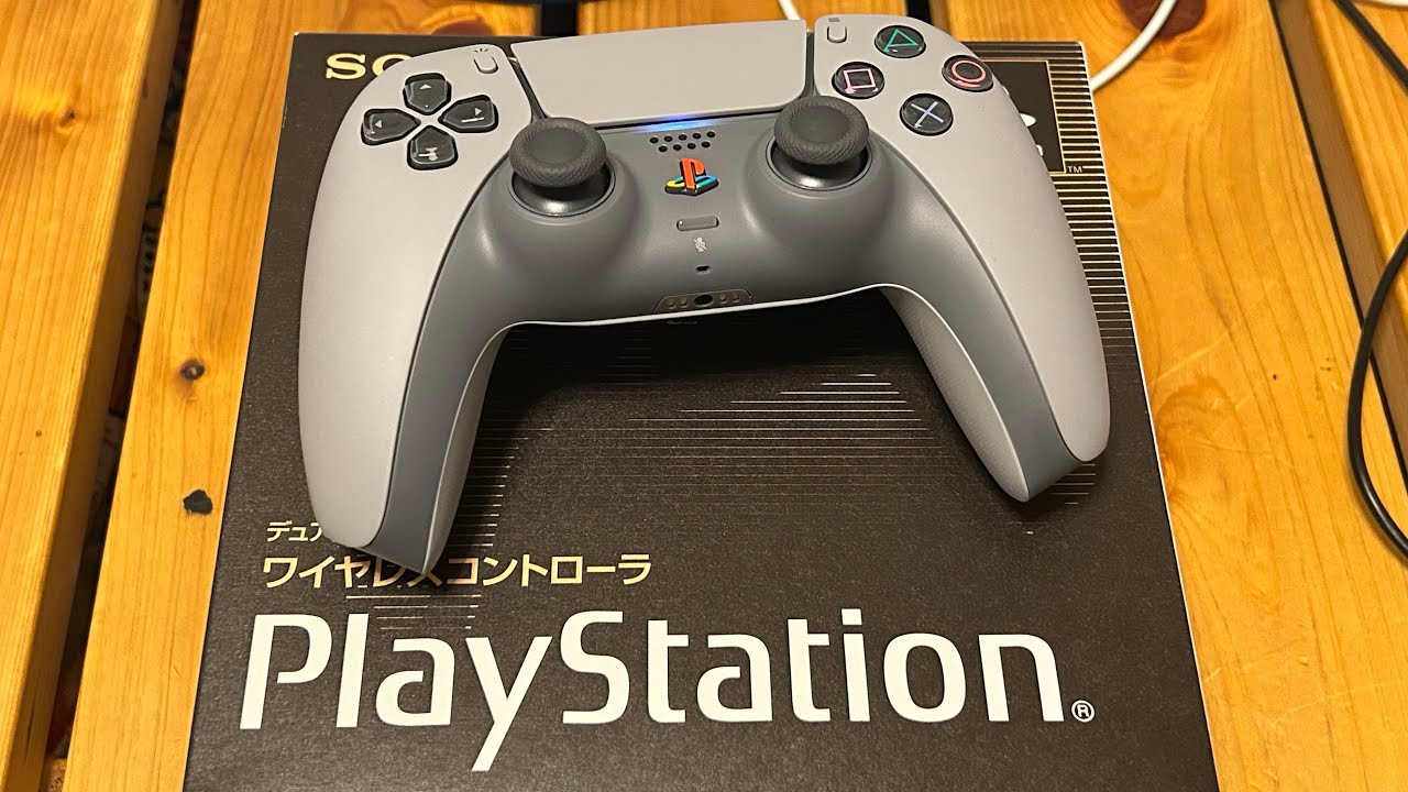 プレステ5 Review of the PS5 controller 30th anniversary model - YouTube