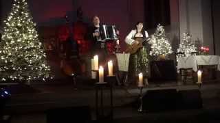 Video thumbnail of "Rita und Andreas - Wenn's Weihnacht weacht im Zillertal"