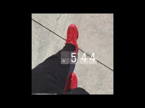 air max 95 triple red on feet