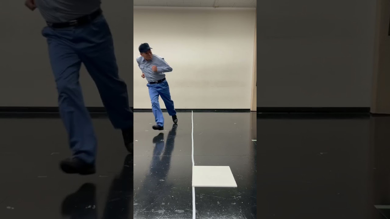 【パ・リーグ審判列伝】その20 3塁線、鋭い打球。フェアを宣告する前川芳男3塁塁審。 YouTube