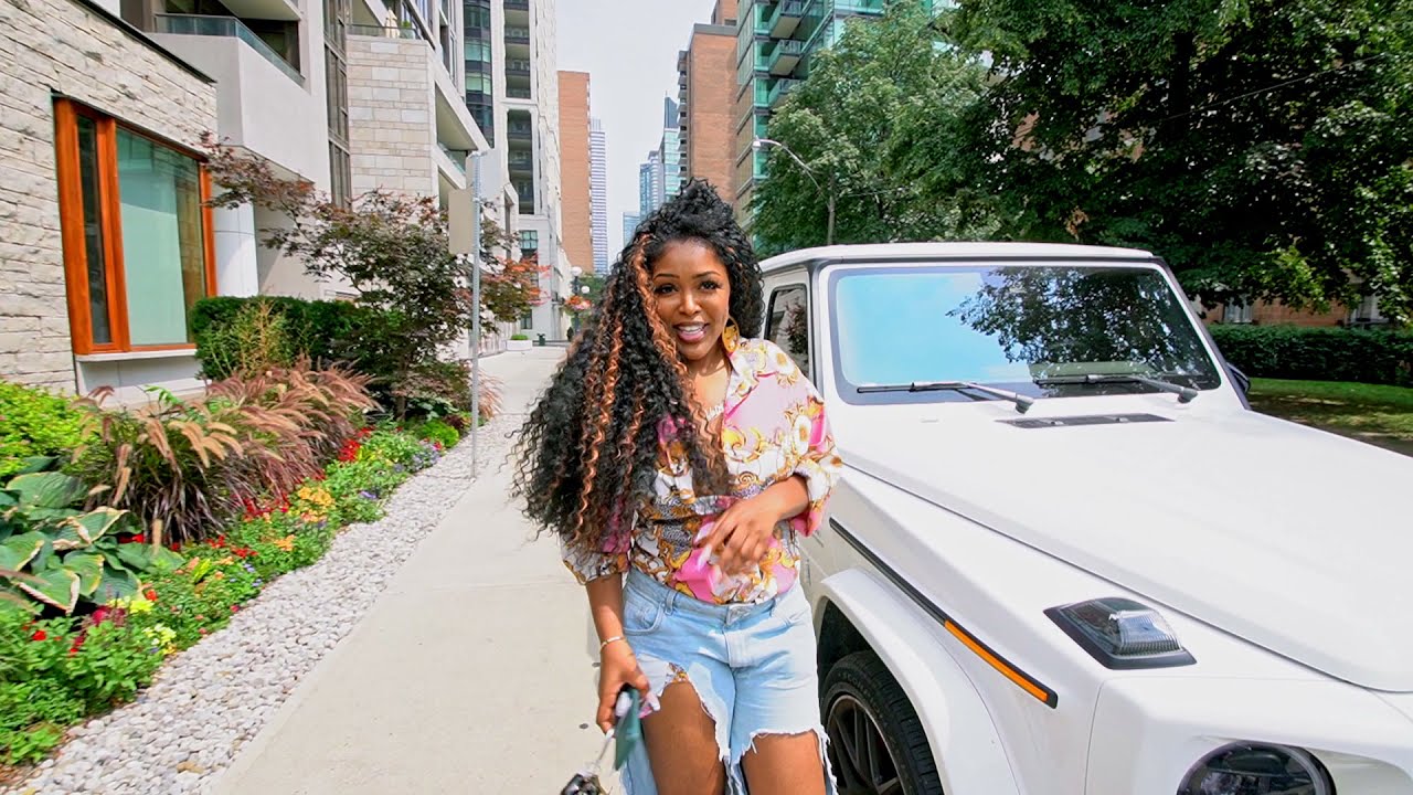 Adria Kain - Classic Feat. Leila Dey ( Official Video )