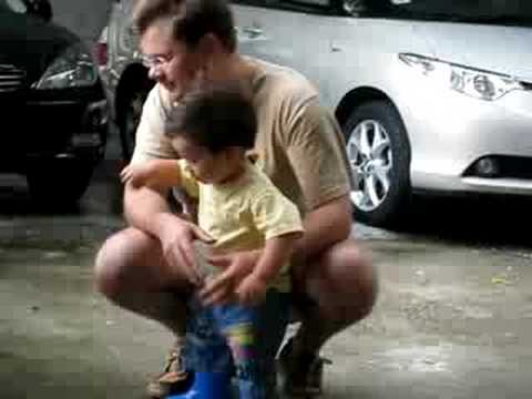Eti And Papa In Typhoon 8 